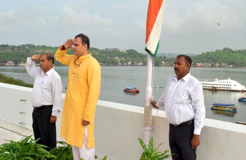 Dempo-Mark-Independence-Day-01