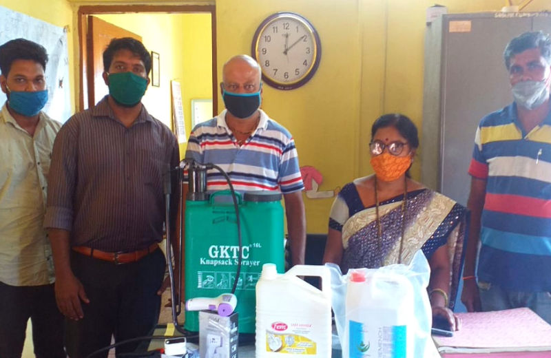 Dempo Vishwa Gramshala provides Navelim campus with anti-Covid kit