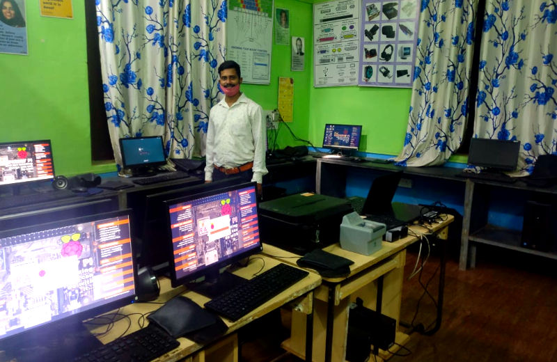 Dempo Vishwa Gramshala provides Navelim campus with anti-Covid kit