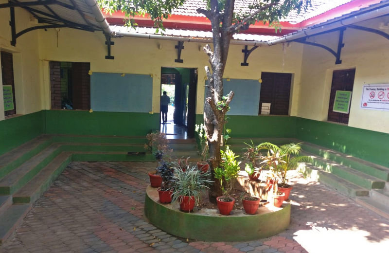 Dempo Vishwa Gramshala provides Navelim campus with anti-Covid kit