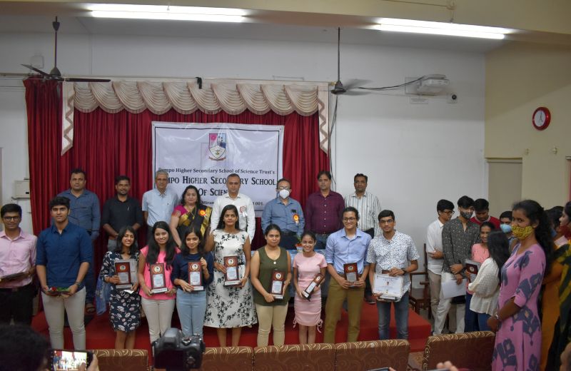 Meritorious IIT-JEE and NEET students of Dempo-PACE Goa felicitated